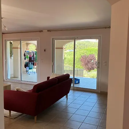 Minervois With Pool, Cleaning Included Villa